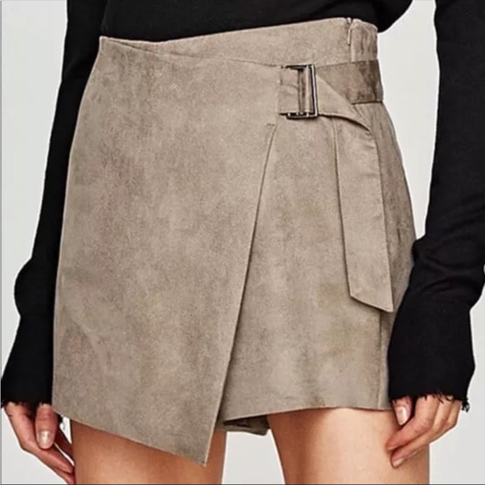 Zara Basic Faux Suede Gray Taupe Skort Skirt Shorts Mini High Waist Buckle XS